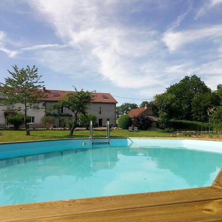 Chambres D'Hotes Quatre Mains Saint-Priest-des-Champs Eksteriør billede