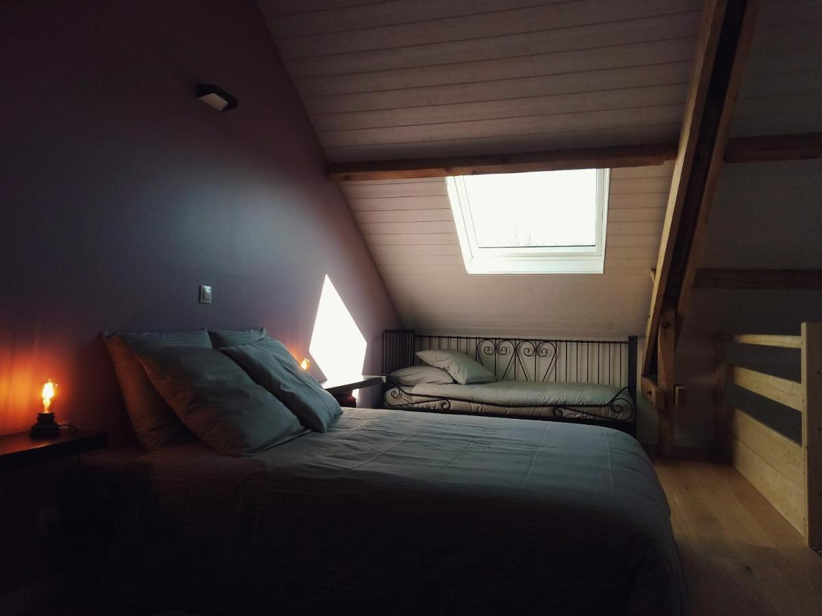Chambres D'Hotes Quatre Mains Saint-Priest-des-Champs Eksteriør billede